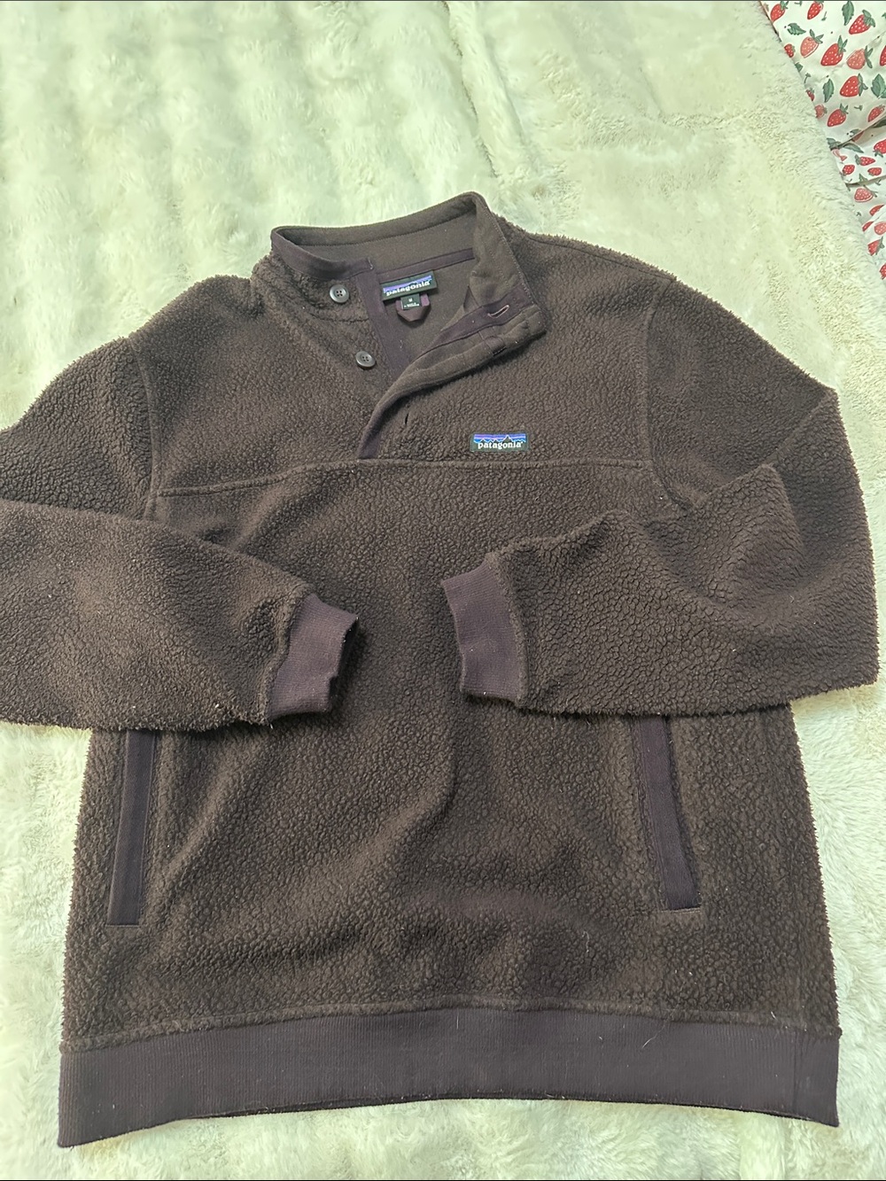 Patagonia Deep Plum Button Quarter Fleece Pullover